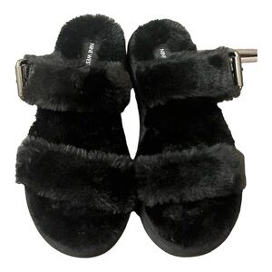Nine West Black Faux Fur Sandals Fuzzy Plush Double Strap Buckle Slides Size 8
